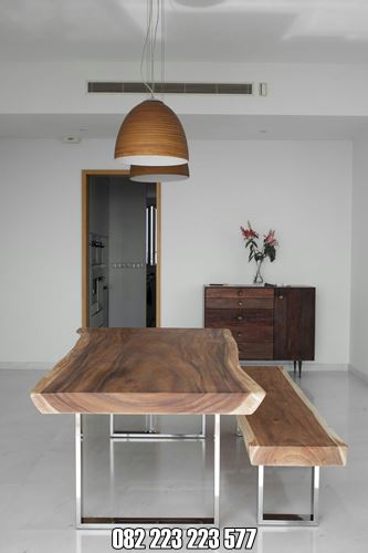 Meja Trembesi Modern Untuk Ruang Tengah Rumah